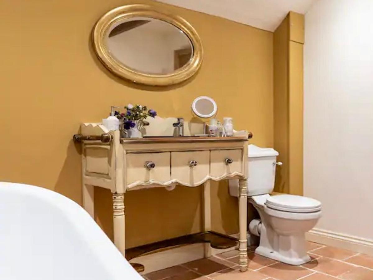 Pass The Keys Goose Feather Barn, Wedmore Luxury Cottage For Two المظهر الخارجي الصورة